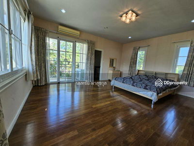 Two Grande Monaco Bangna-Wongwaen, Bangkok, Thailand Two Grande Monaco Bangna-Wongwaen, Bangkok, Thailand