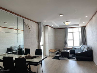 Hoang Anh Thanh Binh, Vietnam Hoang Anh Thanh Binh, Vietnam