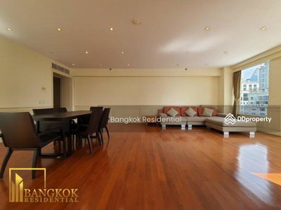 Langsuan Ville, Bangkok, Thailand Langsuan Ville, Bangkok, Thailand