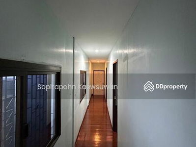 10120, Bangkok, Thailand 10120, Bangkok, Thailand