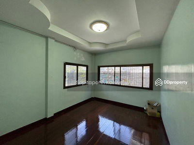 10120, Bangkok, Thailand 10120, Bangkok, Thailand