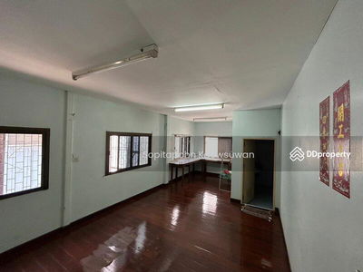 10120, Bangkok, Thailand 10120, Bangkok, Thailand