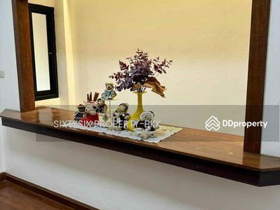 Commercial/Shophouse, Bangkok, Thailand Commercial/Shophouse, Bangkok, Thailand