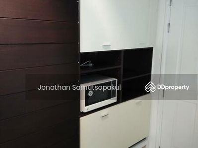 Baan Sathorn Chaopraya, Bangkok, Thailand Baan Sathorn Chaopraya, Bangkok, Thailand