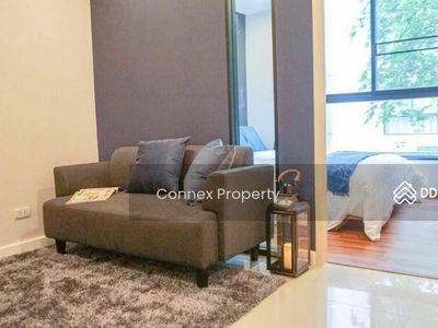 Zenith Place Sukhumvit 42, Bangkok, Thailand Zenith Place Sukhumvit 42, Bangkok, Thailand