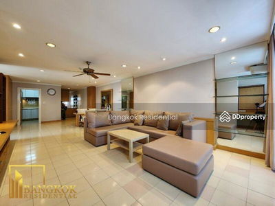 Supalai Place Sukhumvit 39, Bangkok, Thailand Supalai Place Sukhumvit 39, Bangkok, Thailand