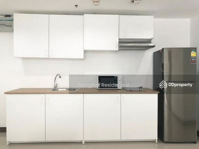 Waterford Sukhumvit 50 condominium, Bangkok, Thailand Waterford Sukhumvit 50 condominium, Bangkok, Thailand