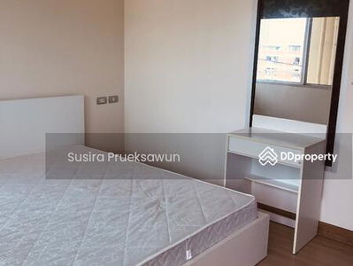 Le Rich Ratchada-Sutthisarn, Bangkok, Thailand Le Rich Ratchada-Sutthisarn, Bangkok, Thailand