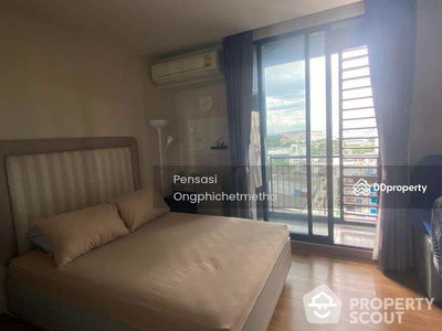 The Editor Vertical Village Sapankwai, Bangkok, Thailand The Editor Vertical Village Sapankwai, Bangkok, Thailand