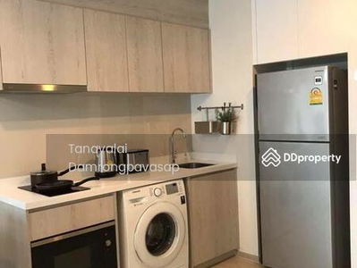 Life Sukhumvit 48, Bangkok, Thailand Life Sukhumvit 48, Bangkok, Thailand