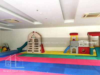 Richmond Hills Residence Thonglor 25, Bangkok, Thailand Richmond Hills Residence Thonglor 25, Bangkok, Thailand