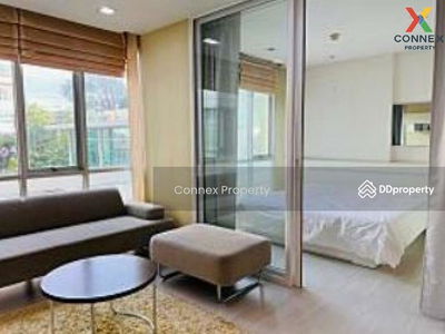 Abstracts Phahonyothin Park, Bangkok, Thailand Abstracts Phahonyothin Park, Bangkok, Thailand