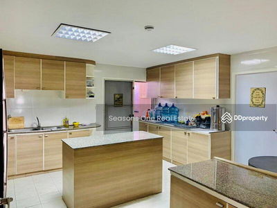 Large 3 bedroom condo for rent @ Ekkamai., Bangkok, Thailand Large 3 bedroom condo for rent @ Ekkamai., Bangkok, Thailand
