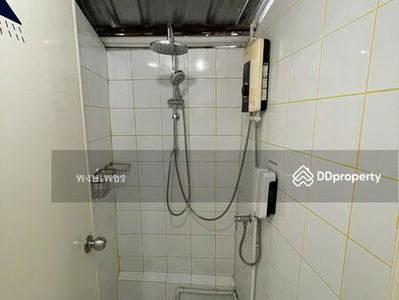 Hotel for rent, house for rent, near walking street Chiang Mai Gate Next to the Chiang Mai moat in Chiang Mai, Phra Singh Subdistrict, Chiang Mai, Thailand Hotel for rent, house for rent, near walking street Chiang Mai Gate Next to the Chiang Mai moat in Chiang Mai, Phra Singh Subdistrict, Chiang Mai, Thailand