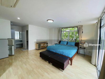 HOUSE PHROM PHONG Sukhumvit soi 31, Bangkok, Thailand HOUSE PHROM PHONG Sukhumvit soi 31, Bangkok, Thailand