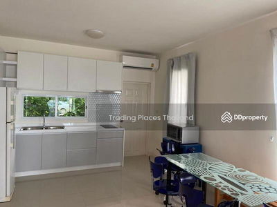 Town Avenue Srinagarindra, Bangkok, Thailand Town Avenue Srinagarindra, Bangkok, Thailand