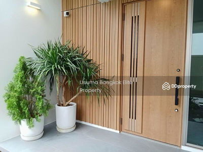 VIVE Rama 9, Bangkok, Thailand VIVE Rama 9, Bangkok, Thailand