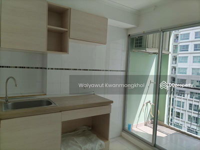 Lumpini Park Riverside Rama 3, Bangkok, Thailand Lumpini Park Riverside Rama 3, Bangkok, Thailand