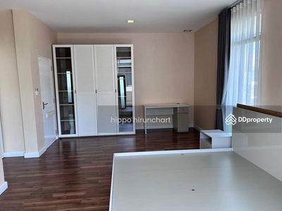 Mantana Onnut-Wongwaen 4 : Mantana Onnut-Wongwaen 4, Bangkok, Thailand Mantana Onnut-Wongwaen 4 : Mantana Onnut-Wongwaen 4, Bangkok, Thailand