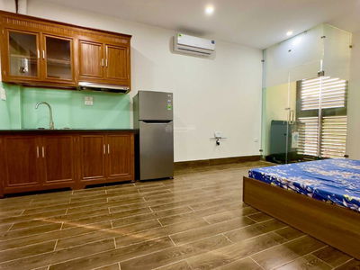 Hong Tien Street, Vietnam  Hong Tien Street, Vietnam