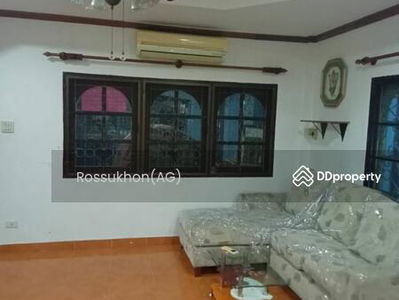 Rangsiya Sukhumvit 103, Bangkok, Thailand Rangsiya Sukhumvit 103, Bangkok, Thailand