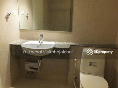 The Clover Thonglor Residence, Bangkok, Thailand The Clover Thonglor Residence, Bangkok, Thailand