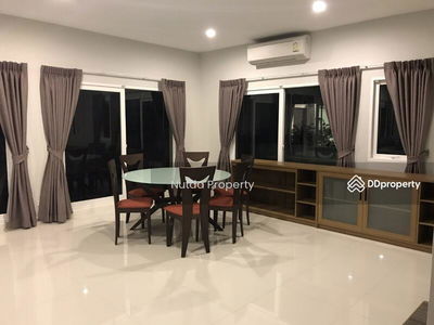 The City Sukhumvit-Bangna, Bangkok, Thailand The City Sukhumvit-Bangna, Bangkok, Thailand