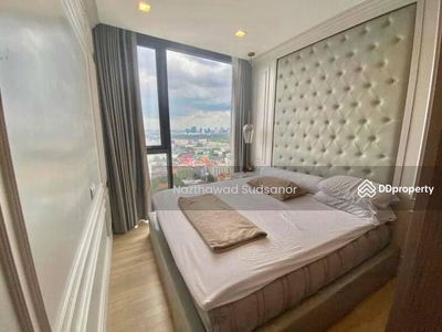 The Line Phahon-Pradipat, Bangkok, Thailand The Line Phahon-Pradipat, Bangkok, Thailand