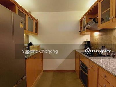 Esmeralda Apartments, Bangkok, Thailand Esmeralda Apartments, Bangkok, Thailand