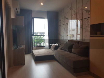 Life Sukhumvit 48, Bangkok, Thailand Life Sukhumvit 48, Bangkok, Thailand