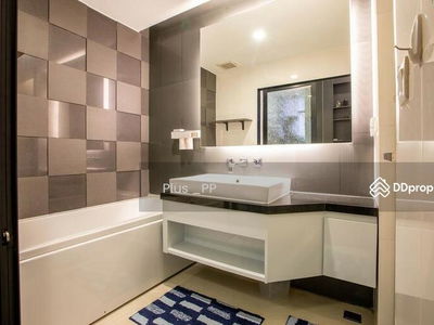 Ivy Ampio, Bangkok, Thailand Ivy Ampio, Bangkok, Thailand