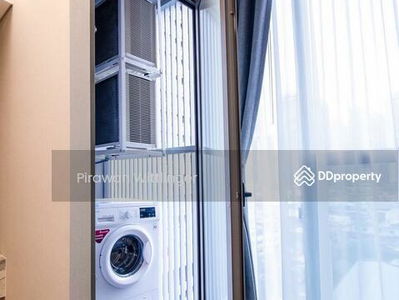 Siamese Exclusive Queens, Bangkok, Thailand Siamese Exclusive Queens, Bangkok, Thailand