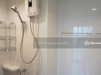 Lumpini Park Nawamin-Sriburapha, Bangkok, Thailand Lumpini Park Nawamin-Sriburapha, Bangkok, Thailand