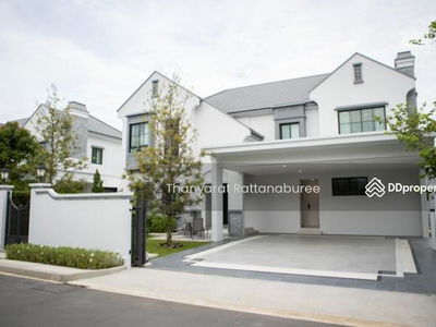 Nantawan Rama 9 New Krungthepkreetha, Bangkok, Thailand Nantawan Rama 9 New Krungthepkreetha, Bangkok, Thailand