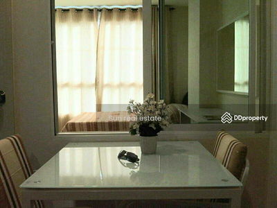 Life @ Sathorn 10, Bangkok, Thailand Life @ Sathorn 10, Bangkok, Thailand