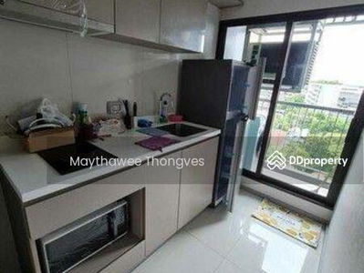 Life Sukhumvit 62, Bangkok, Thailand Life Sukhumvit 62, Bangkok, Thailand