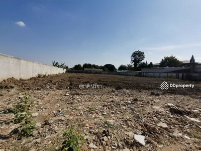 Ramkhamhaeng Soi 100, Bangkok, Thailand Ramkhamhaeng Soi 100, Bangkok, Thailand