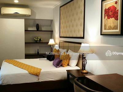 Piyathip Place, Bangkok, Thailand Piyathip Place, Bangkok, Thailand