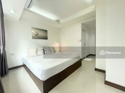 Waterford Sukhumvit 50 condominium, Bangkok, Thailand Waterford Sukhumvit 50 condominium, Bangkok, Thailand