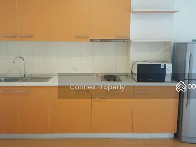 Life @ Sukhumvit 67, Bangkok, Thailand Life @ Sukhumvit 67, Bangkok, Thailand