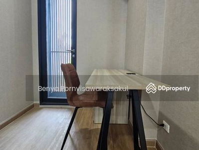 Lloyd Soonvijai-Thonglor, Bangkok, Thailand Lloyd Soonvijai-Thonglor, Bangkok, Thailand