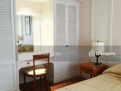 Langsuan Ville, Bangkok, Thailand Langsuan Ville, Bangkok, Thailand