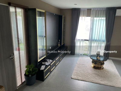 Prado Chokchai 4, Bangkok, Thailand Prado Chokchai 4, Bangkok, Thailand