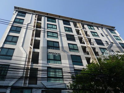 Zenith Place Sukhumvit 42, Bangkok, Thailand Zenith Place Sukhumvit 42, Bangkok, Thailand