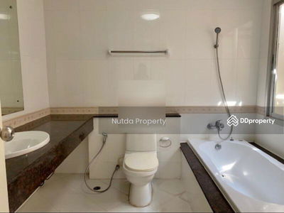 Mooban Saran Phruek, Bangkok, Thailand Mooban Saran Phruek, Bangkok, Thailand