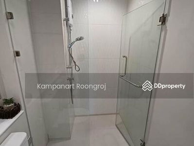 Life One Wireless, Bangkok, Thailand Life One Wireless, Bangkok, Thailand