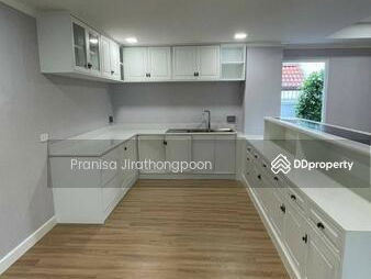 Ladawan Srinakarin, Samut Prakan, Thailand Ladawan Srinakarin, Samut Prakan, Thailand