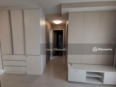 Summer Garden Chaeng Wattana, Nonthaburi, Thailand Summer Garden Chaeng Wattana, Nonthaburi, Thailand