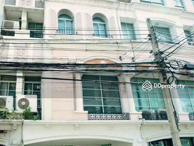 Klang Muang, Bangkok, Thailand Klang Muang, Bangkok, Thailand