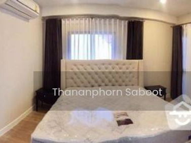 Large 3-Bedroom Townhouse, Bangkok, Thailand Large 3-Bedroom Townhouse, Bangkok, Thailand